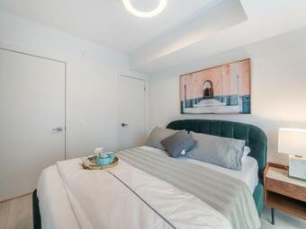 Apartamento Designer 1br + Study Suite In Coveted Yorkville