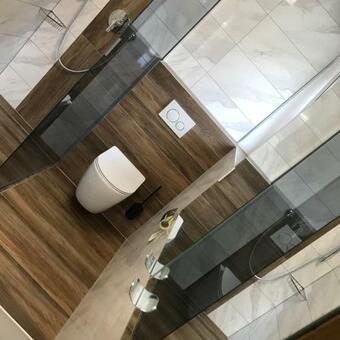 Dsm Apartment Pano