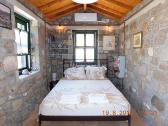 Stone Cottage For Couple