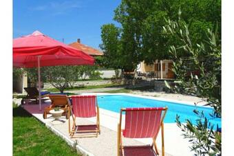 Apios Holiday Home