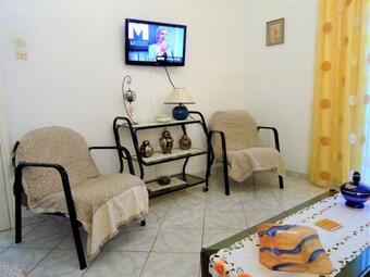 Naxos Village Retreat, Koronos
