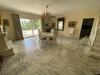 Villa Fioraki
