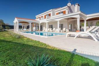 Villa Olivia