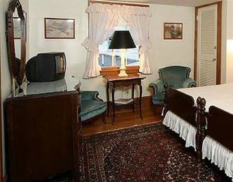 Tuck Inn B&B