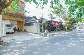 Hotel Oyo 3434 Penginapan Keluarga Syariah
