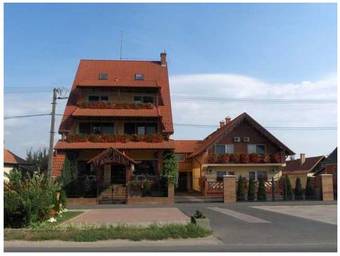 Hostal Angela Hotel