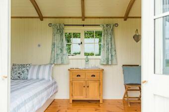 Mist Shepherd's Hut