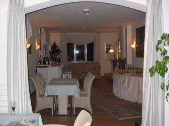 Hotel Monterey