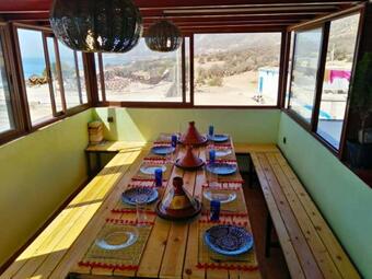 Beach House Moknari