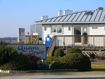 Queen's Grant B-204