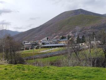 Camping La Zarapica - Palacios Del Sil