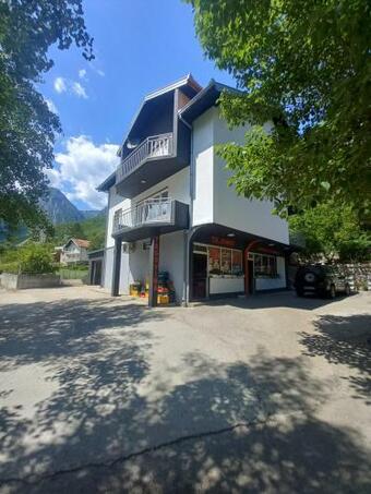 Hostal Sanita