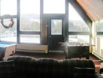 Snow Lake Lodge