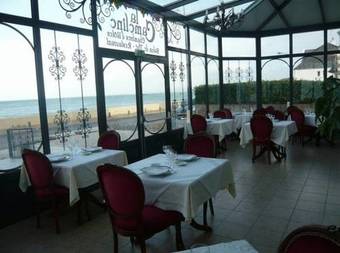 Hostal La Cameline