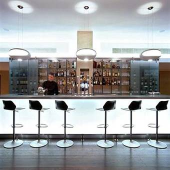 D Hotel