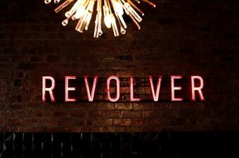 Hotel Revolver