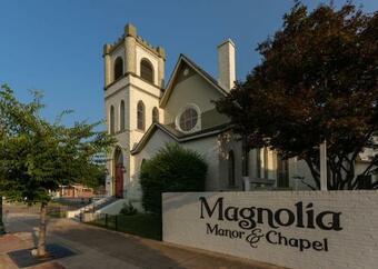 Bed & Breakfast Magnolia Manor And Chapel
