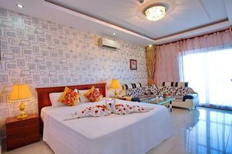 Romeliess Hotel