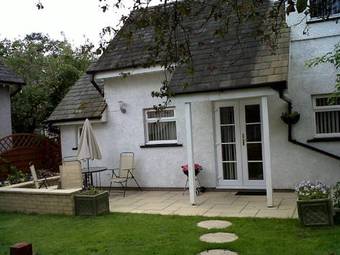 Lakeside Lodge