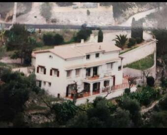 Grande Maison Au Milieu Des Oliviers, Id�ale Grandes Familles Et Cyclistes