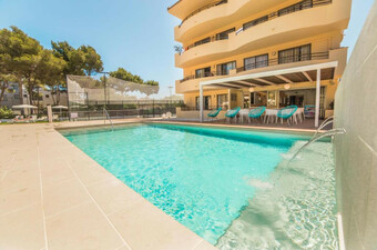 Petit Garden Hotel By Flacalco