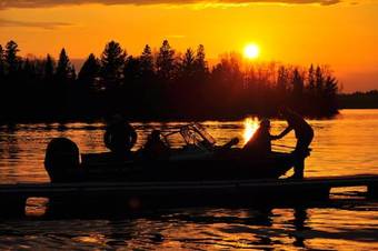 Okimot Lodge On Tomiko Lake
