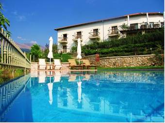 Jennifer Home Hotel