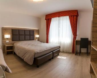Hotel 3 Pini