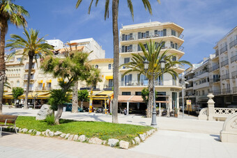 Hotel Subur