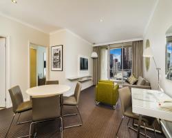 Hotel Clarion Suites Gateway
