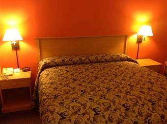 Hotel Hometown Inn