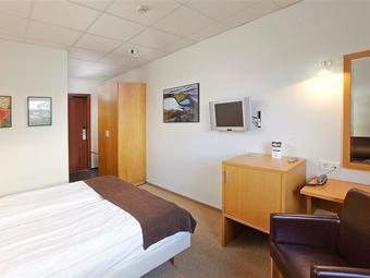 Hotel Cabin
