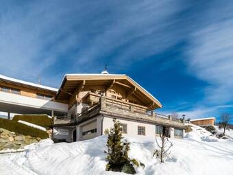 Sunlit Apartment Near Ski Area In Hollersbach Im Pinzgau