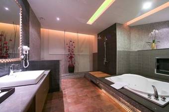 Amancity Motel