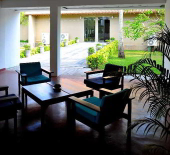 Hotel Palm Village