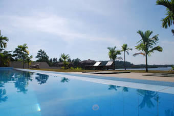 Hotel Kalla Bongo Lake Resort