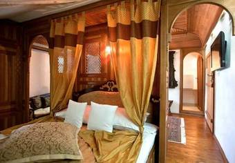 Hotel Bosnian National Monument Muslibegovic House