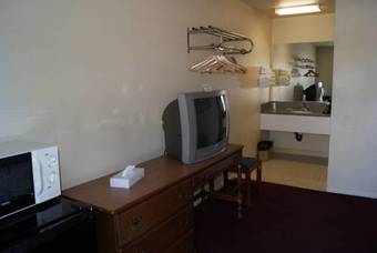 Travelers Motel