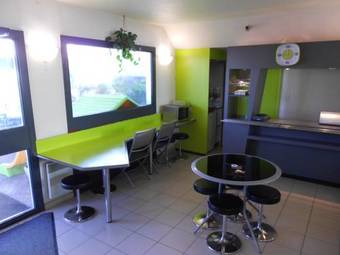 Lemon Hotel