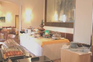 Elena Hotel