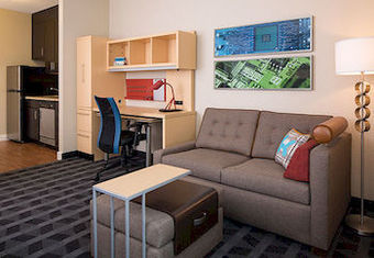 Hotel Towneplace Suites By Marriott Lawrence Downtown