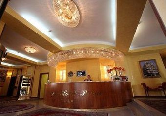 Palace Hotel
