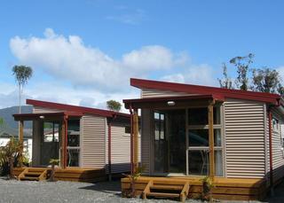 Motel 10 Cottages