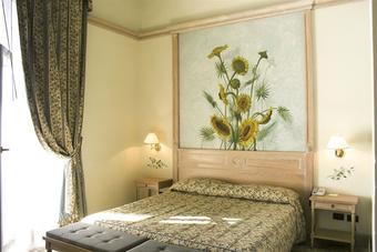 Hotel De La Ville