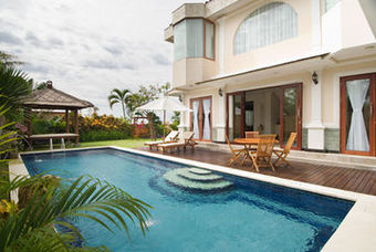 Hotel The Beverly Hills Bali