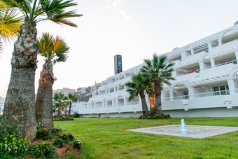 Moon Hotel & Spa