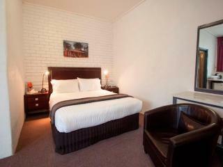 Sun Centre Motel