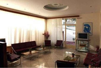 Hotel Karyatides