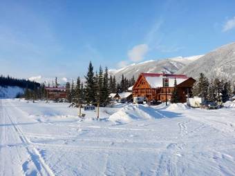 Hotel Northern Rockies Lodge
