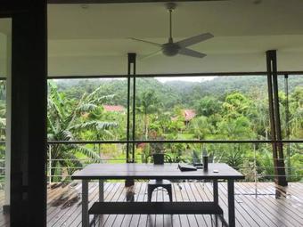 Cominsia Lodge